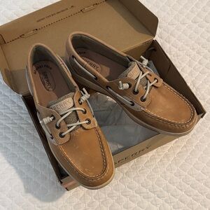 Sperry women’s Brown Boat Shoes